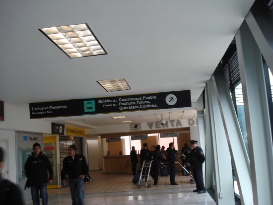 aeropuerto
              cd mexico